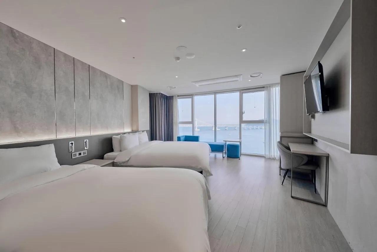 Hotel Aqua Palace Пусан