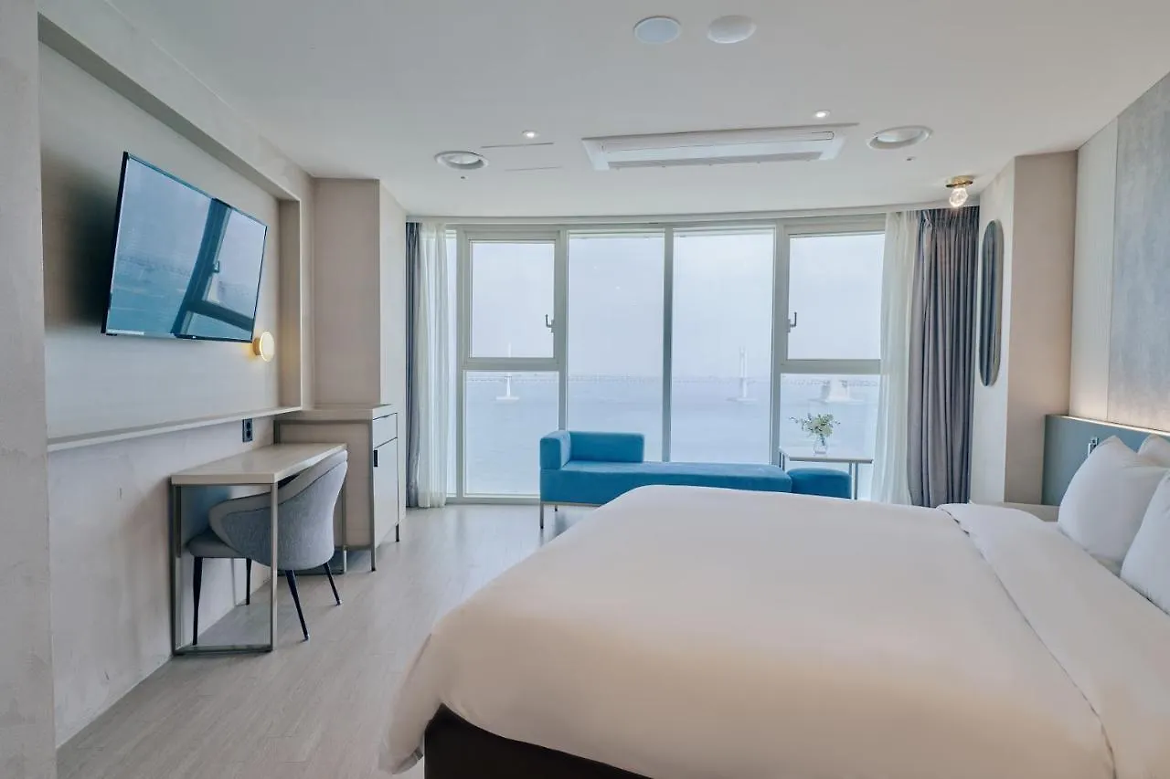 Hotel Aqua Palace Пусан