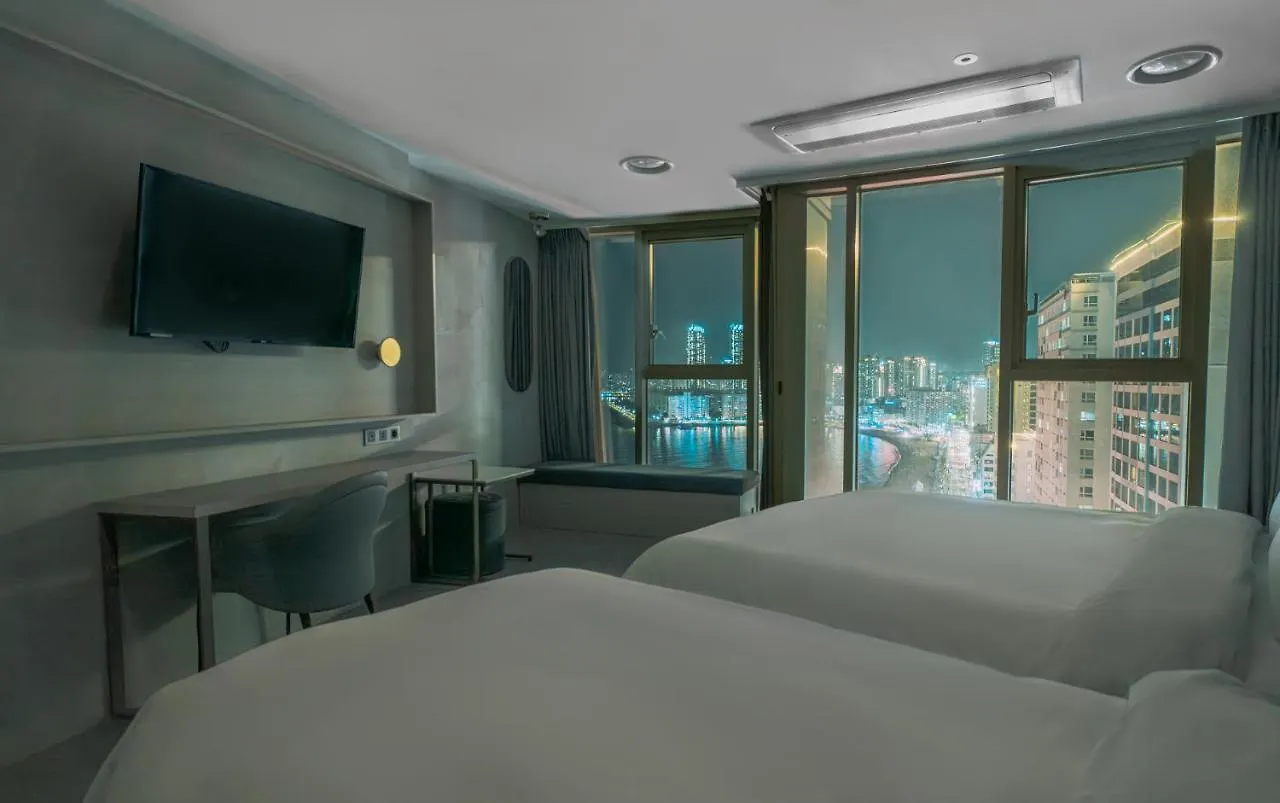 Hotel Aqua Palace Busan
