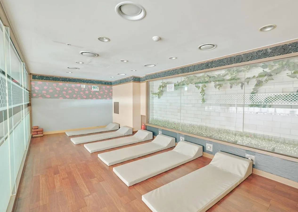 Hotel Aqua Palace Пусан 4*,  Южная Корея
