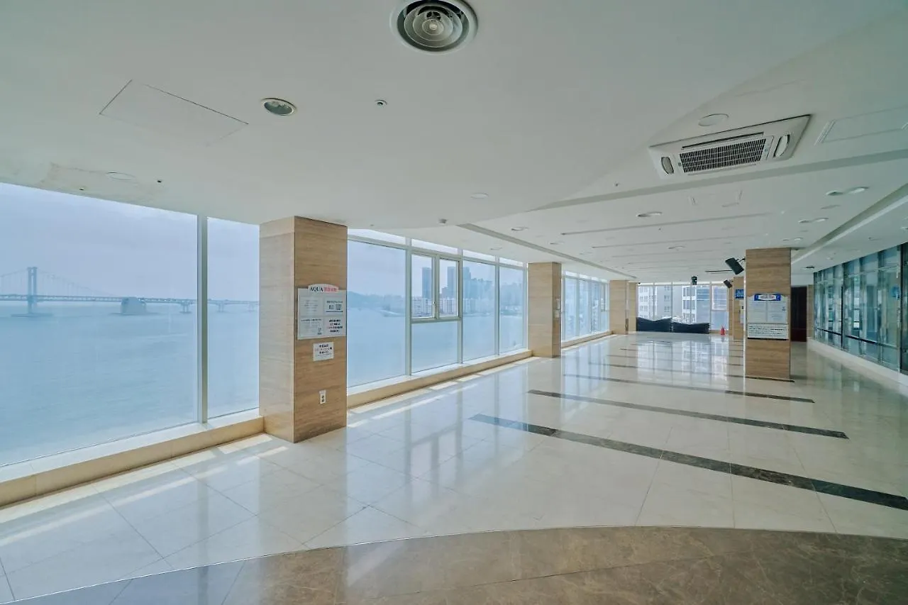 Hotel Aqua Palace Пусан Южная Корея