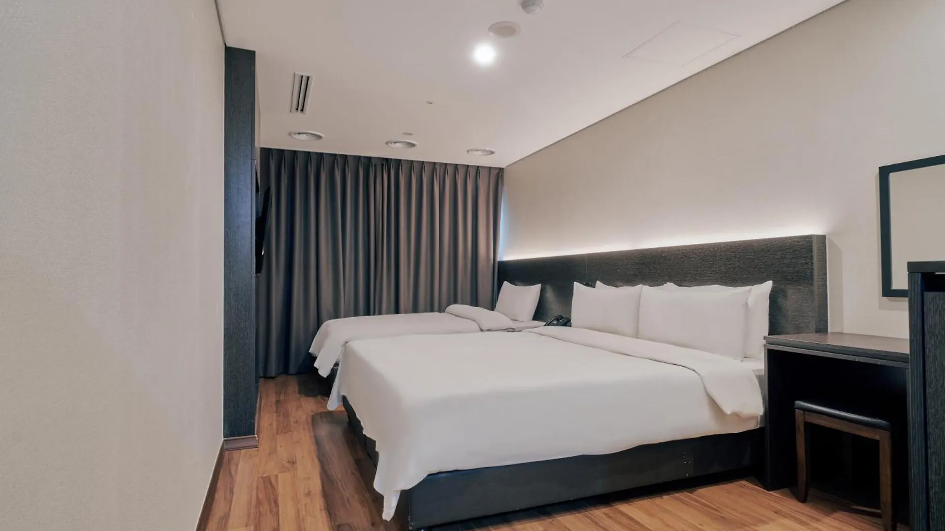 Hotel Aqua Palace Busan