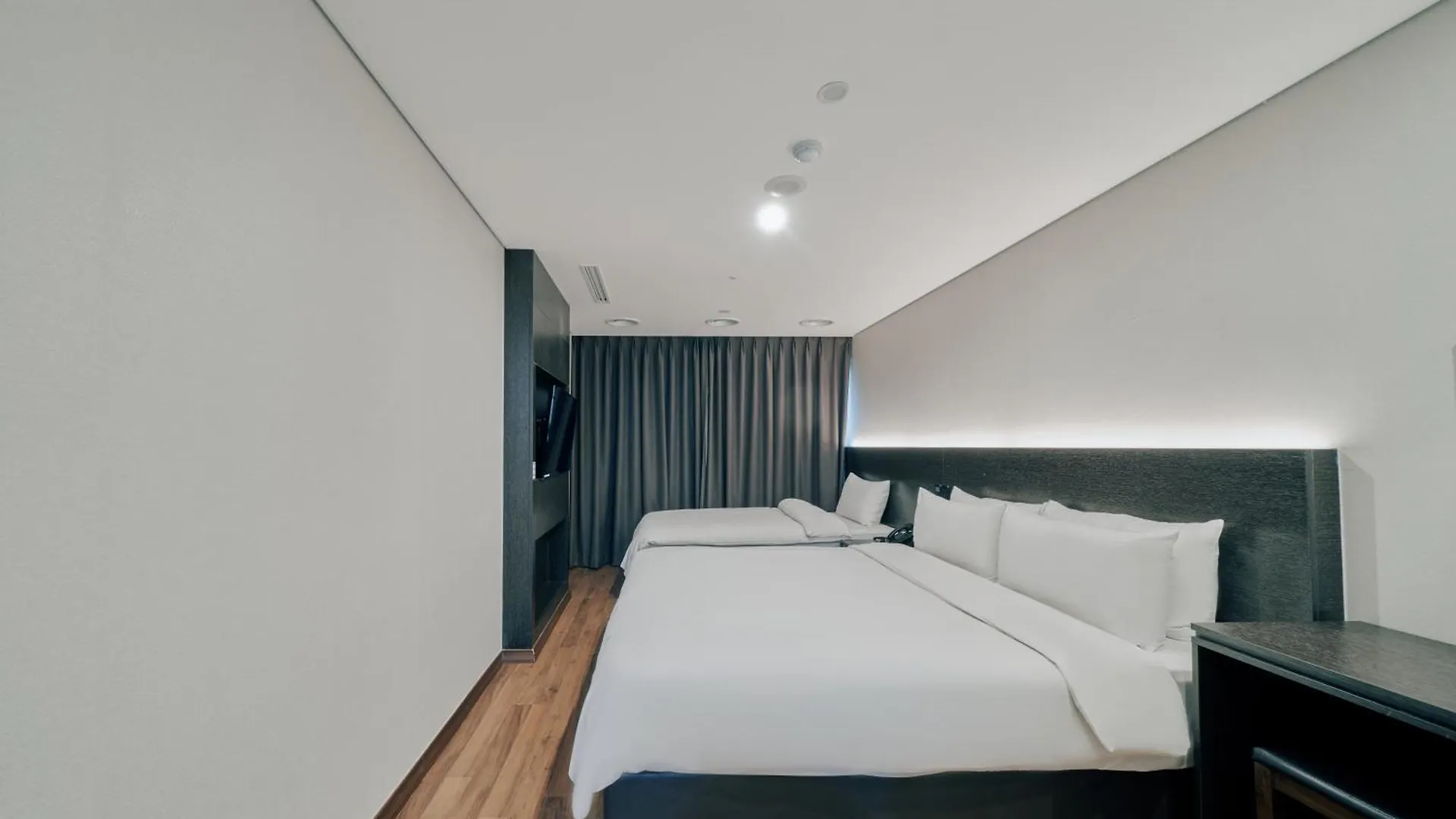 Hotel Aqua Palace Busan