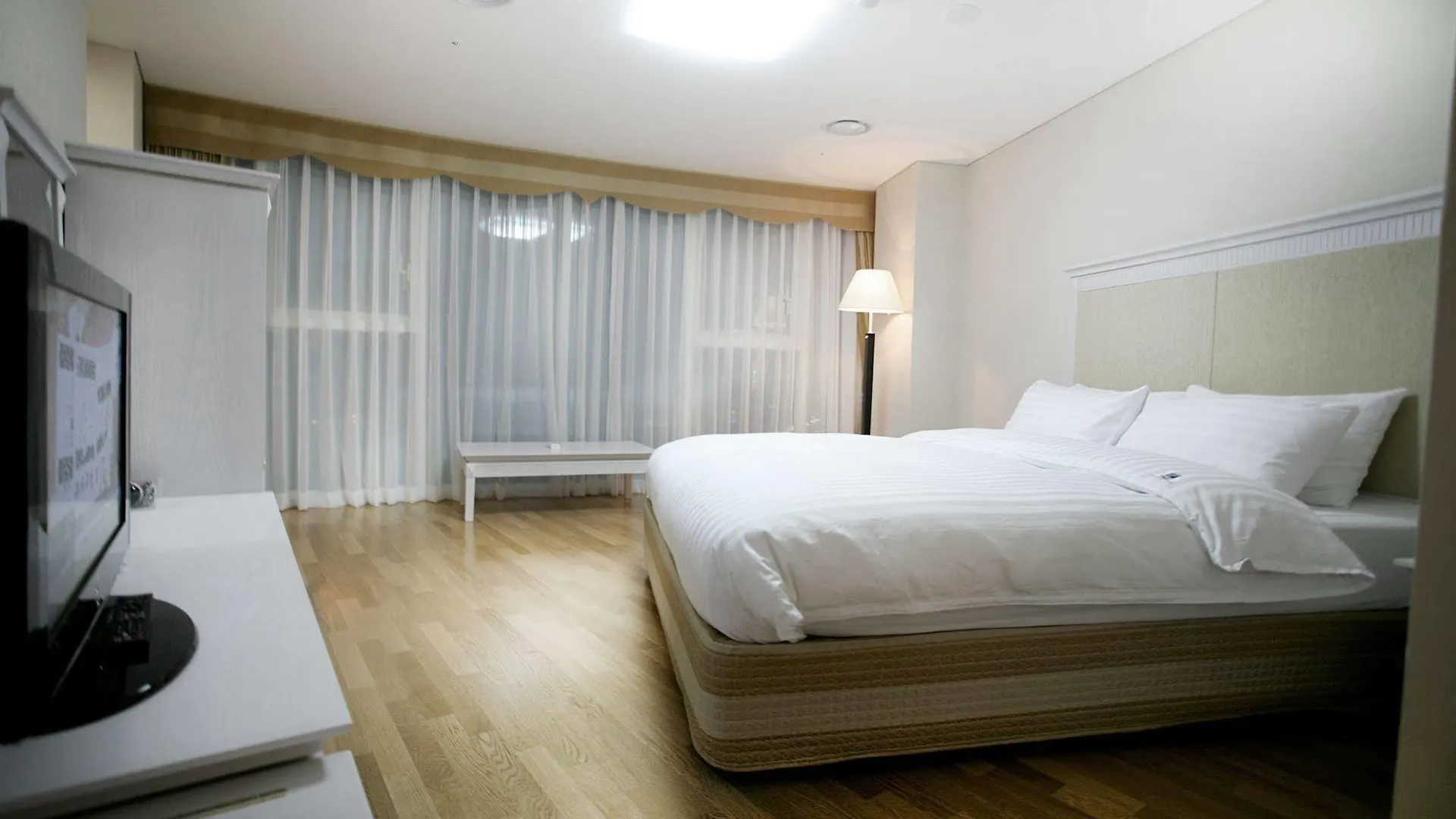 Hotel Aqua Palace Busan