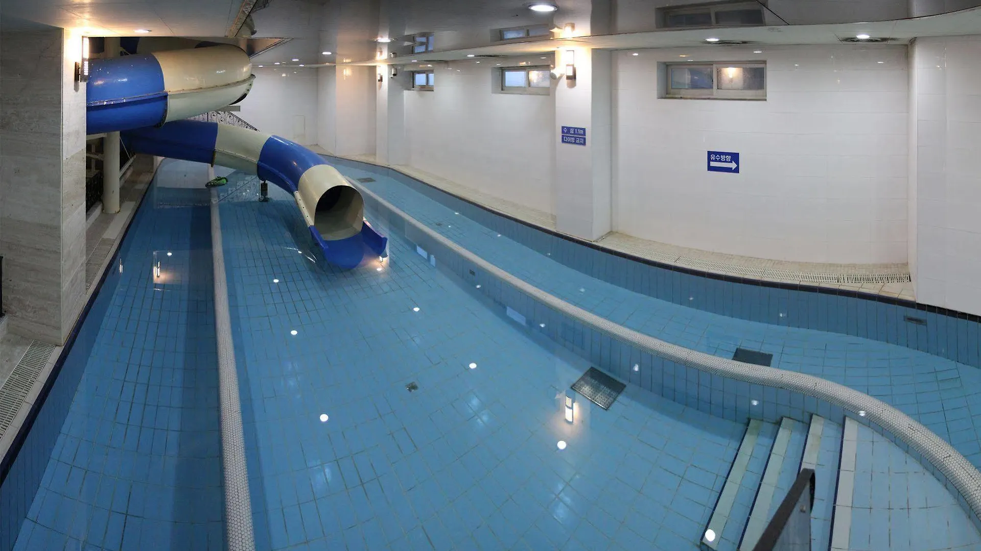 Hotel Aqua Palace Пусан