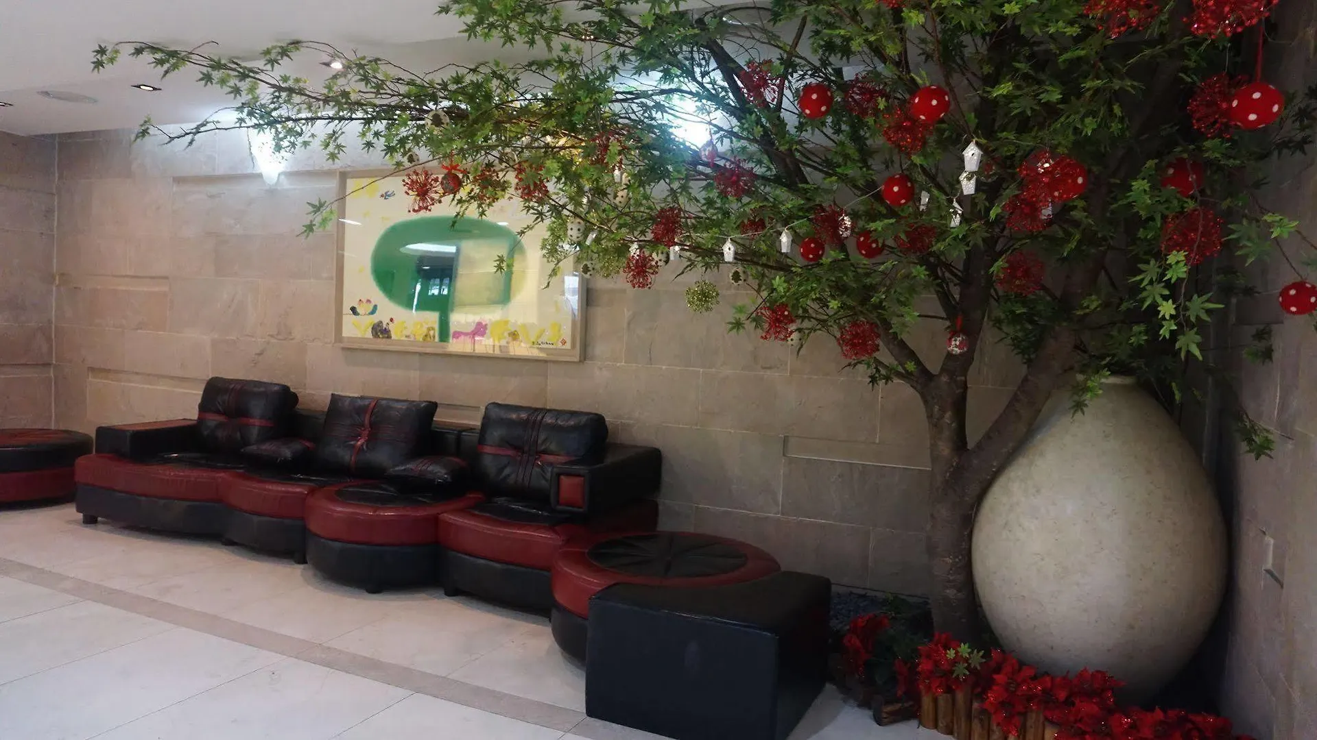 Hotel Aqua Palace Busan 4*,