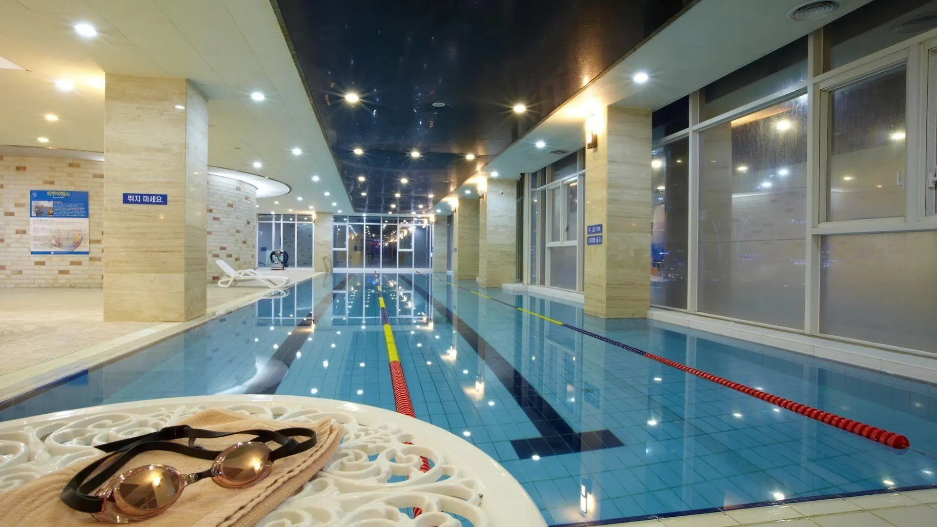 Hotel Aqua Palace Busan